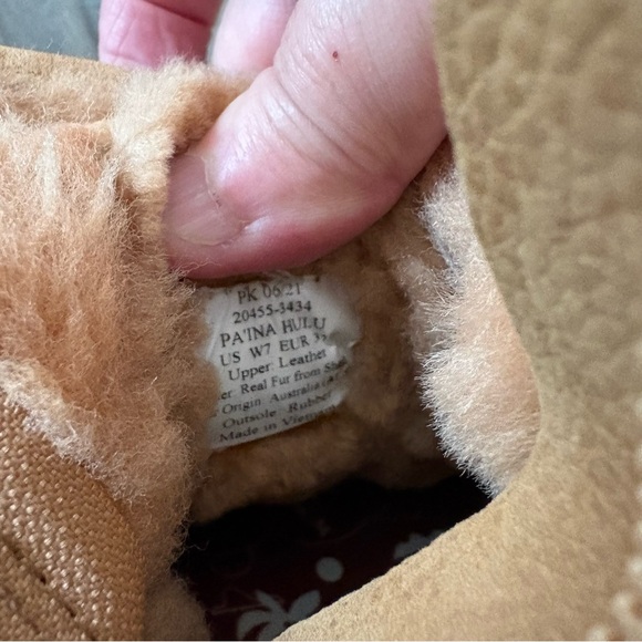 Olukai Pa'ina Hulu Shearling Lined Waterproof Tan Leather Booties. Size 7. - Picture 14 of 16